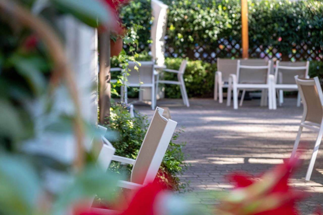 Hotel Orsa Maggiore Milano Marittima Exteriör bild