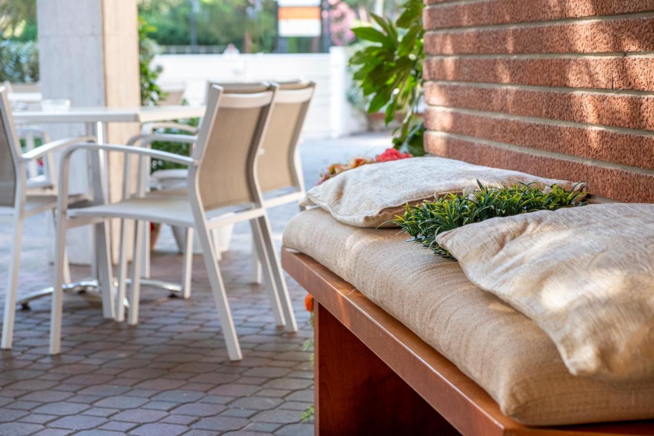 Hotel Orsa Maggiore Milano Marittima Exteriör bild