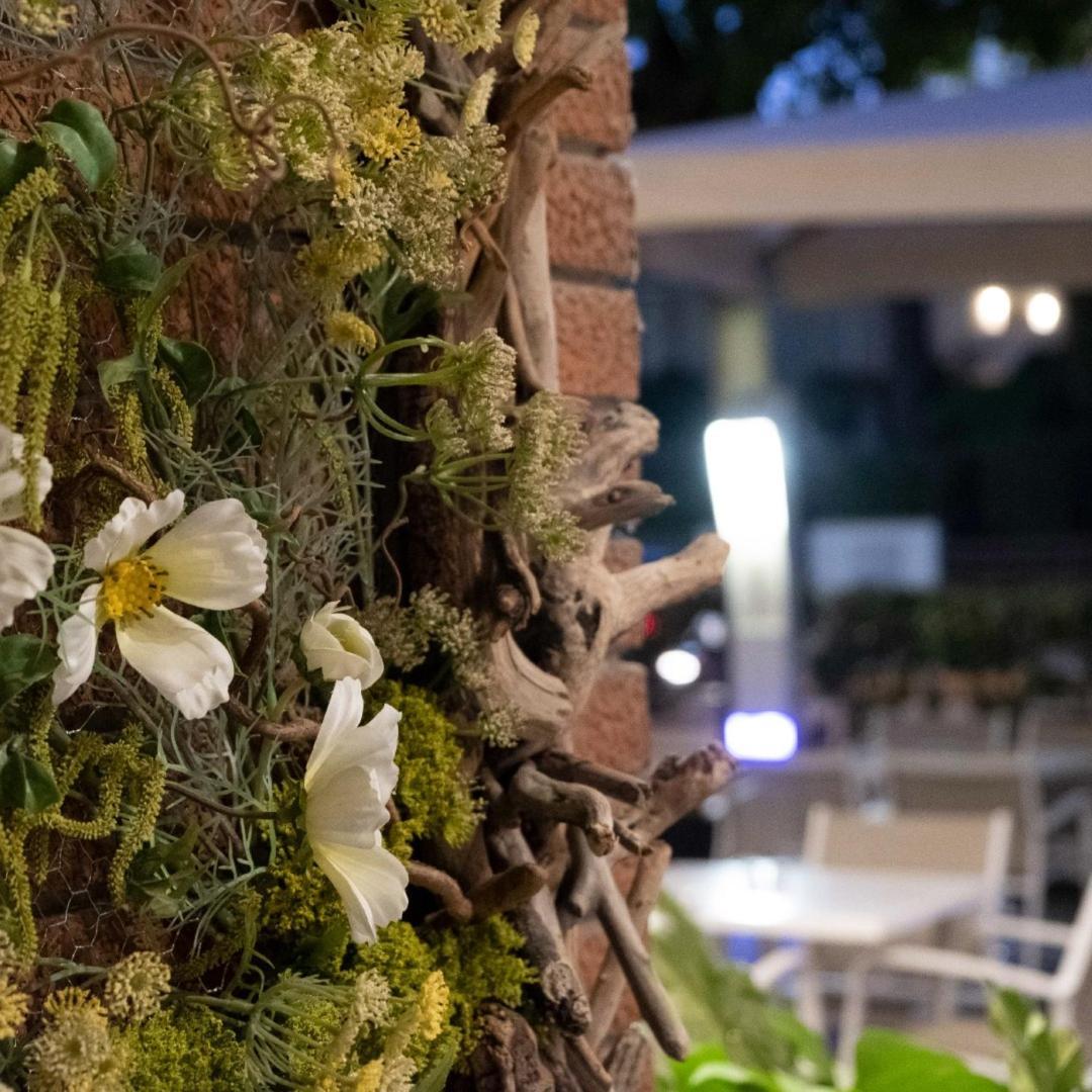 Hotel Orsa Maggiore Milano Marittima Exteriör bild